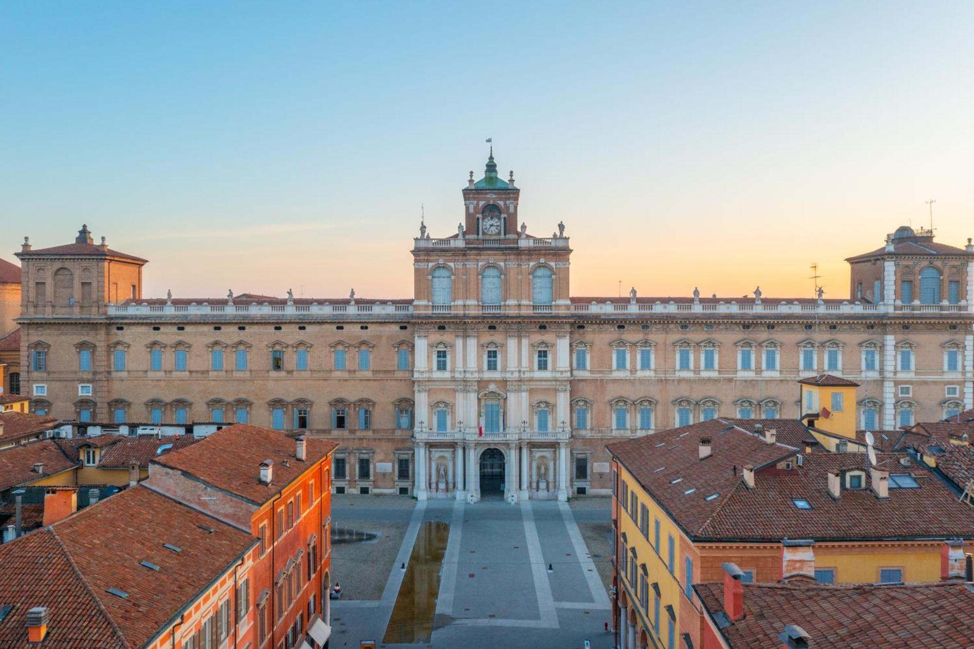 Modena Visit Apartment エクステリア 写真